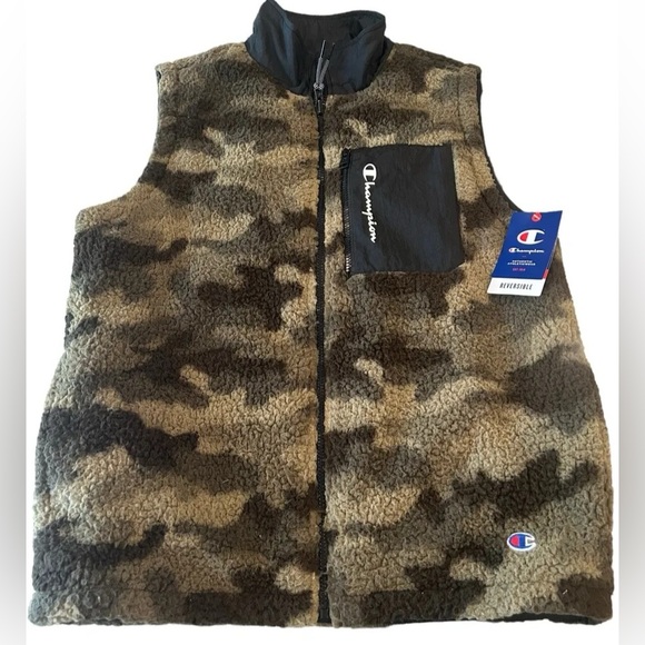 Champion Reversible Vest w/Military Print Fleece Upper and Black Nylon Internal - Picture 3 of 15